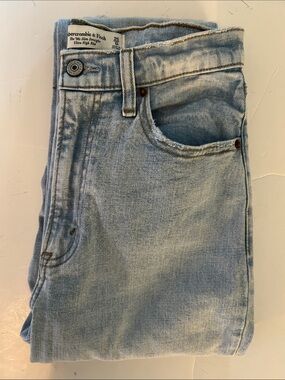 Abercrombie & Fitch Light Blue '90s Slim ultra high rise Jeans curve love 25 / 0